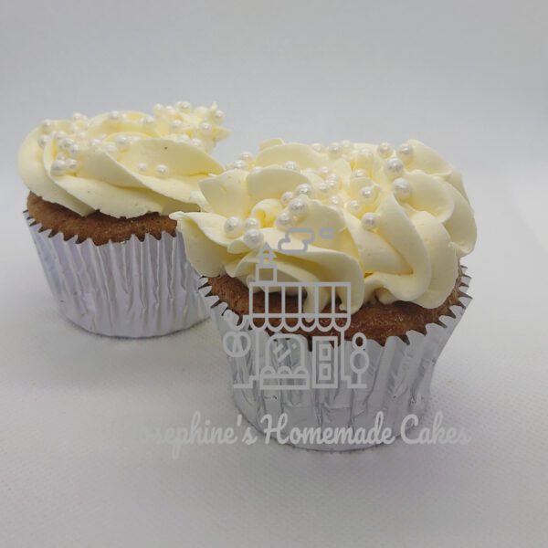 Vanilla & Sprinkles Cupcakes